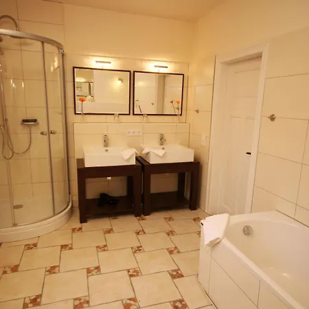 Villa Strandvilla Rheingold *