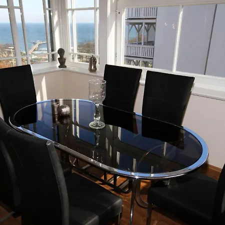 Strandvilla Rheingold * Goehren (Ruegen)