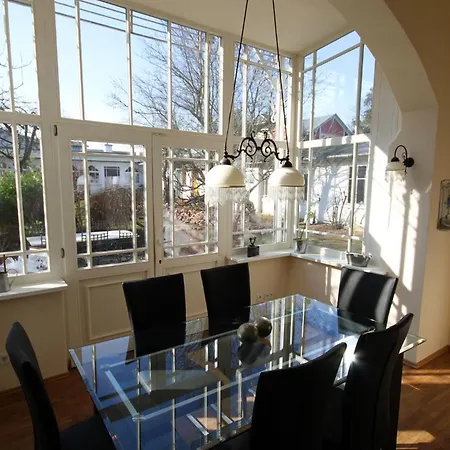 Strandvilla Rheingold Villa