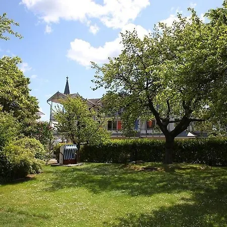Strandvilla Rheingold * Goehren (Ruegen)